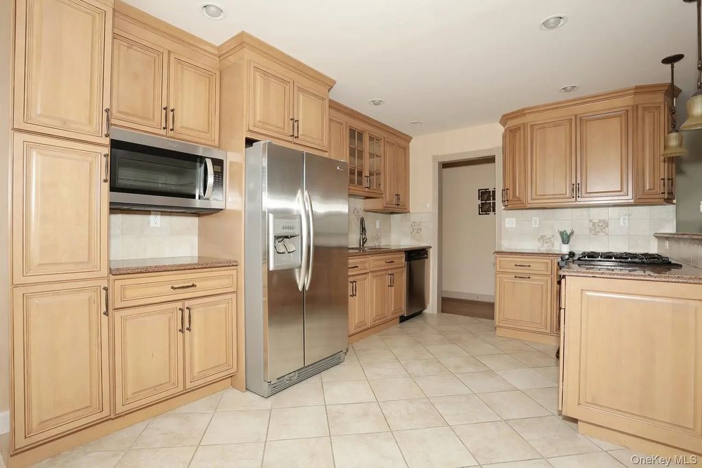 231 N Middletown Road # H, Pearl River