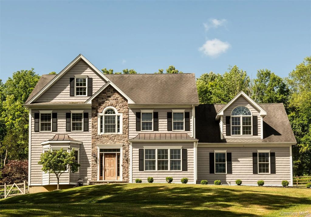 28 Crimson Hill Road, Rhinebeck