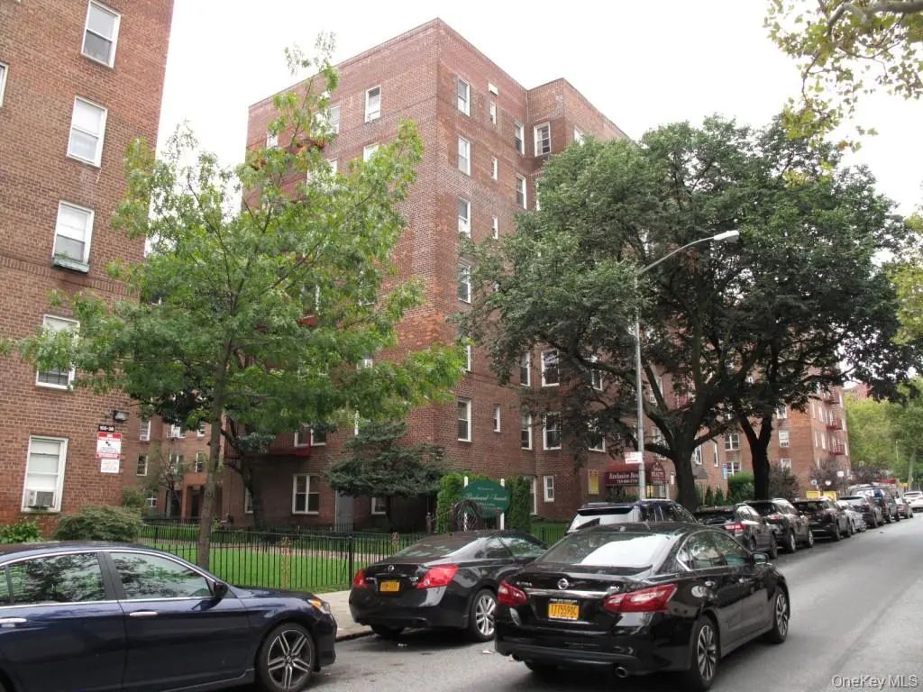 64-35 Yellowstone Boulevard # 5n, Forest Hills