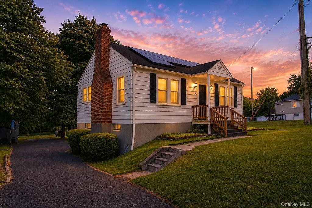 15 S Plank Road, Newburgh
