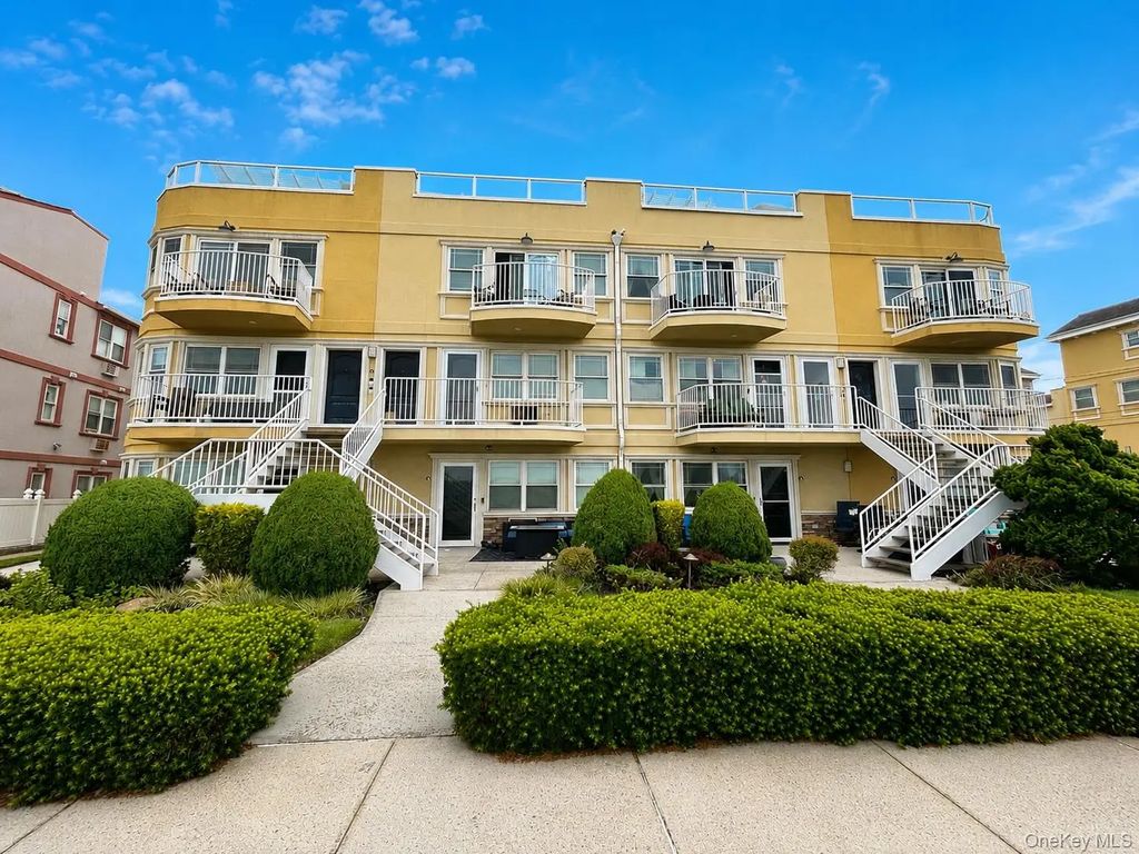 101-06 Shore Front Parkway, Rockaway Park