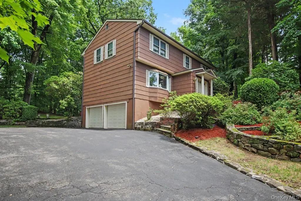 26 Westminster Drive, Croton-on-Hudson