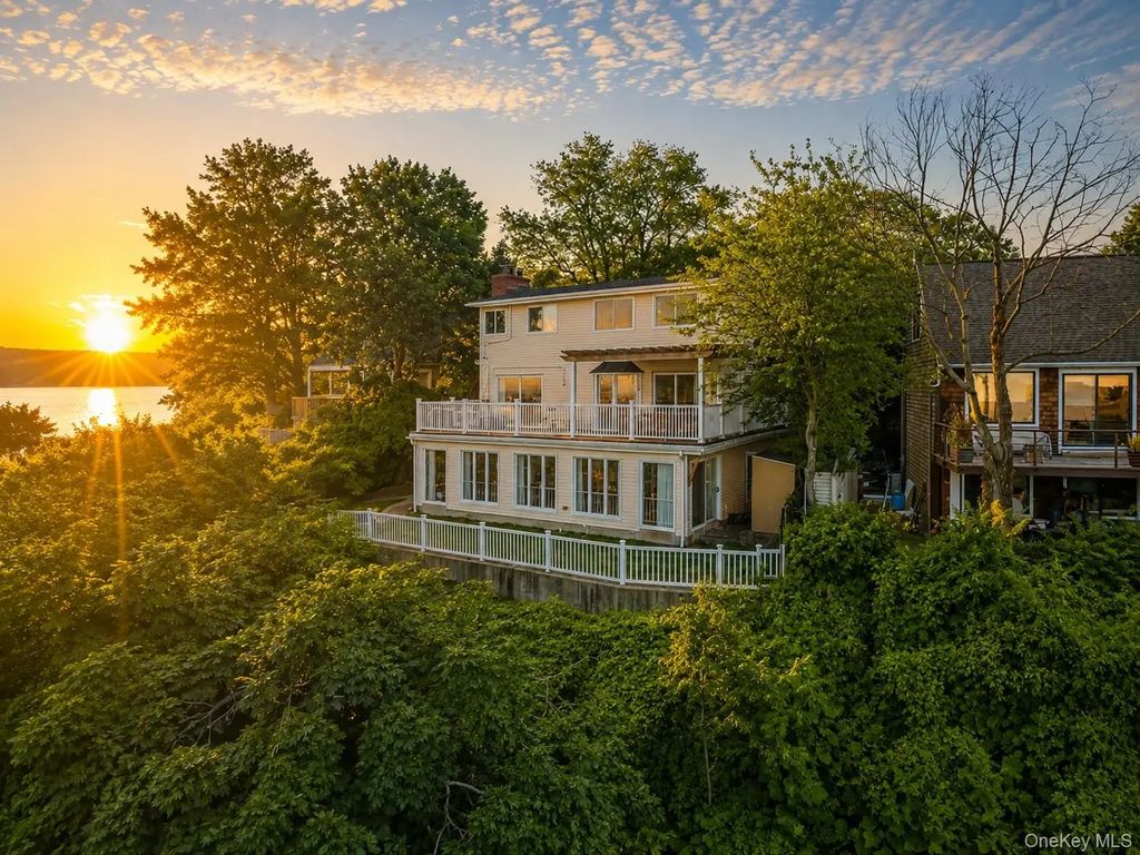 12 Riverview Court, Ossining