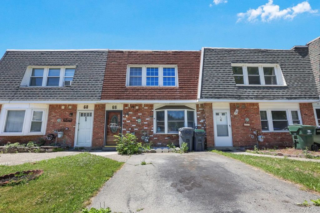 66 Patio Road, Middletown
