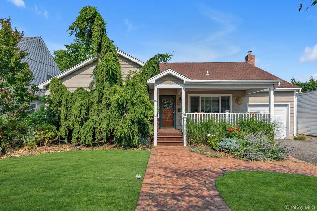 40 Frankel Road, Massapequa