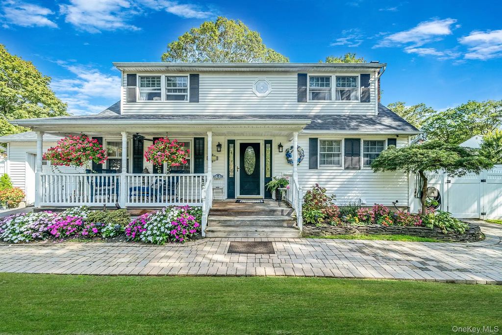 309 Harrison Avenue, Miller Place