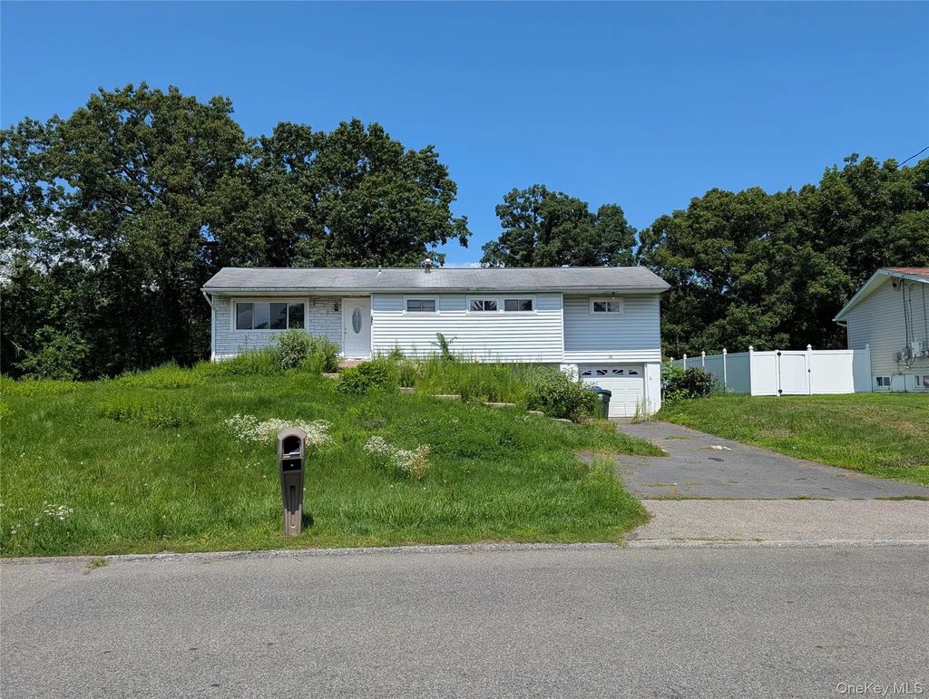26 Stony Run Road, Newburgh