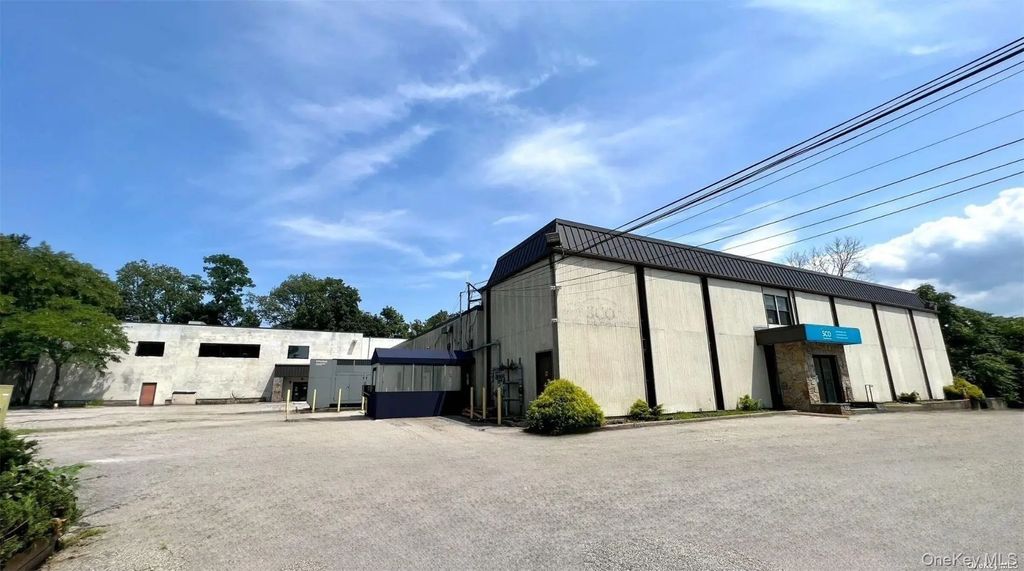 1 Alexander Place, Glen Cove