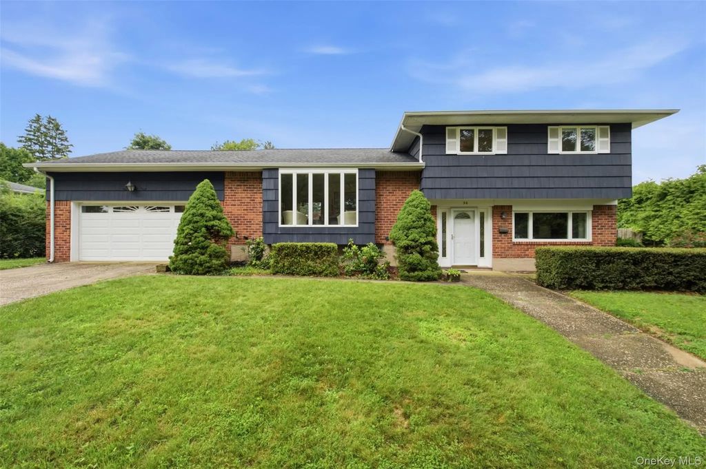 36 Cherrywood Drive, East Northport