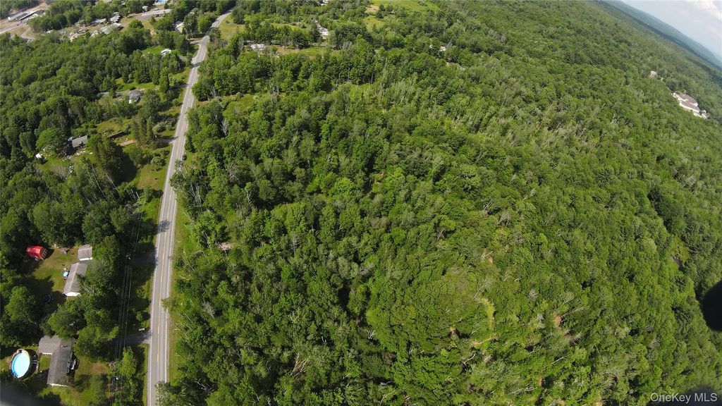 Co Hway 158, Fallsburg