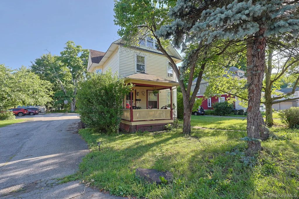 53 E Main Street, Washingtonville