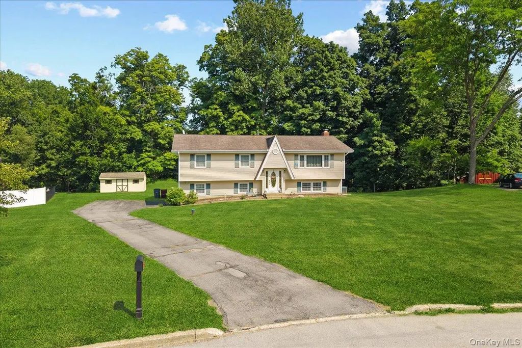 19 Bradner Drive, Warwick