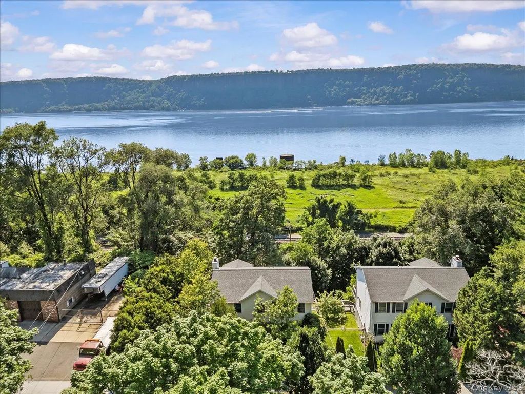 349 Warburton Avenue, Hastings-on-Hudson