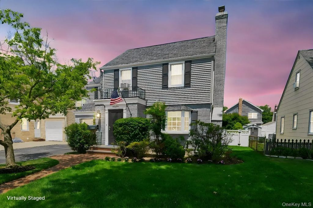41 Hart Street, Lynbrook