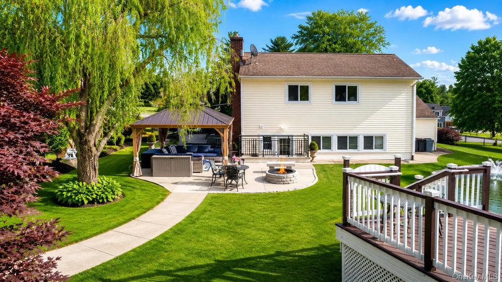 688 Pleasantview Court, Yorktown Heights