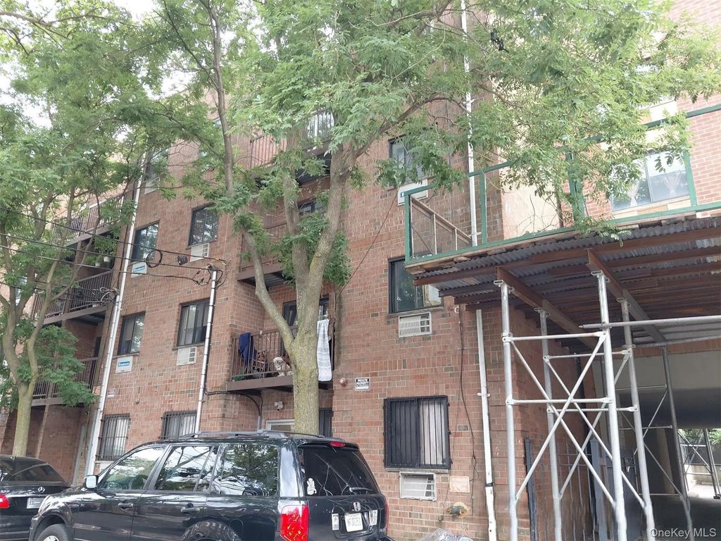 724 E 221st Street # 2a, Bronx