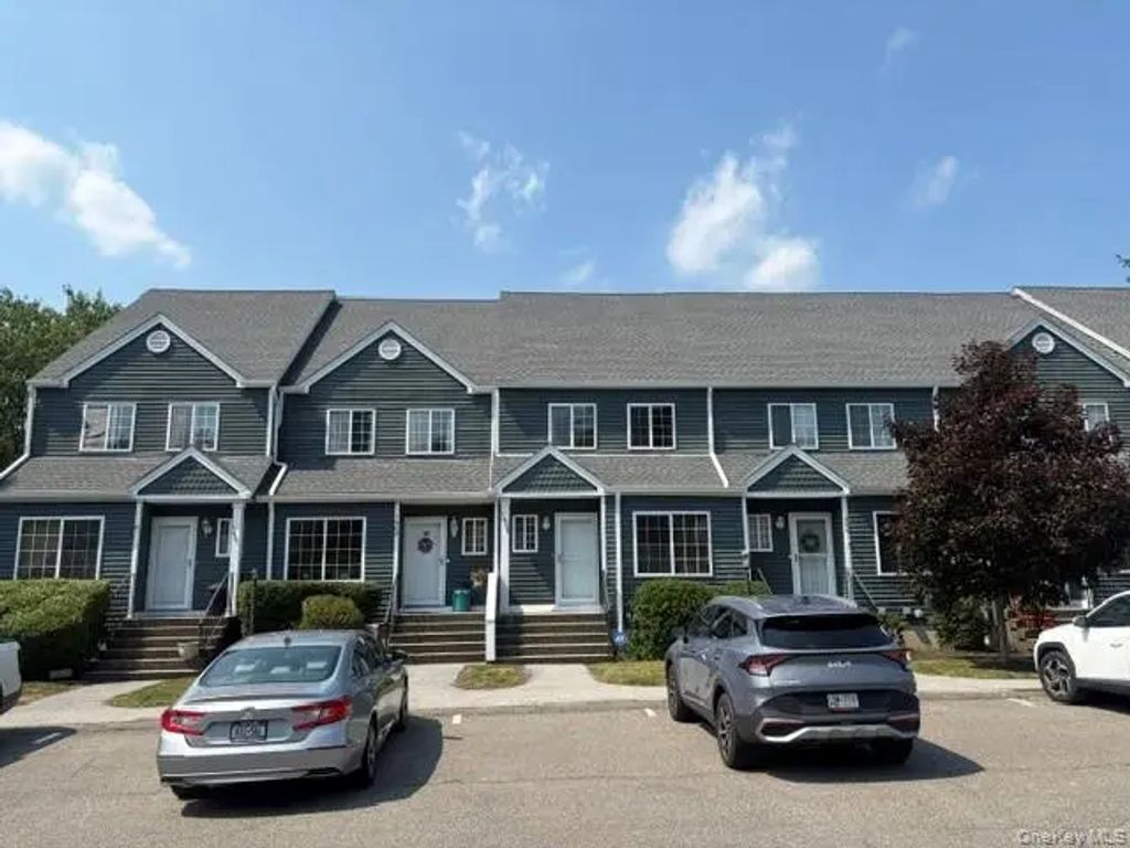 1403 Scarborough Drive, Brewster