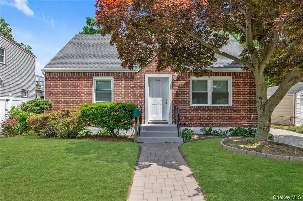 773 Nostrand Avenue, Uniondale