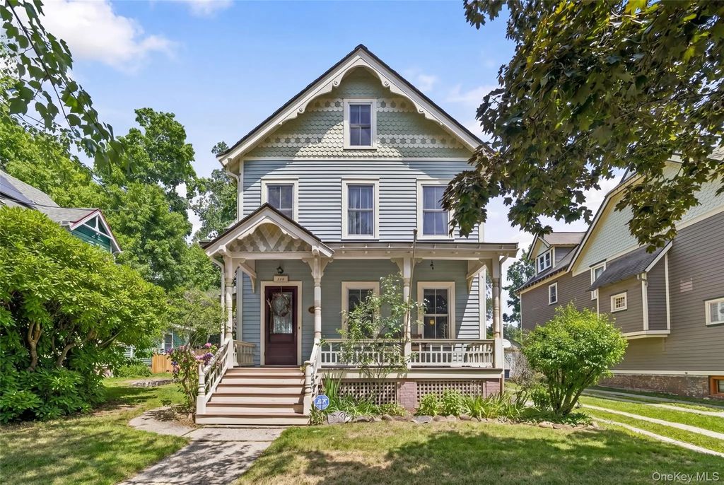 215 Walnut Street, Peekskill