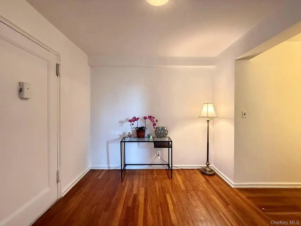 38-15 149 Street # 3c, Flushing