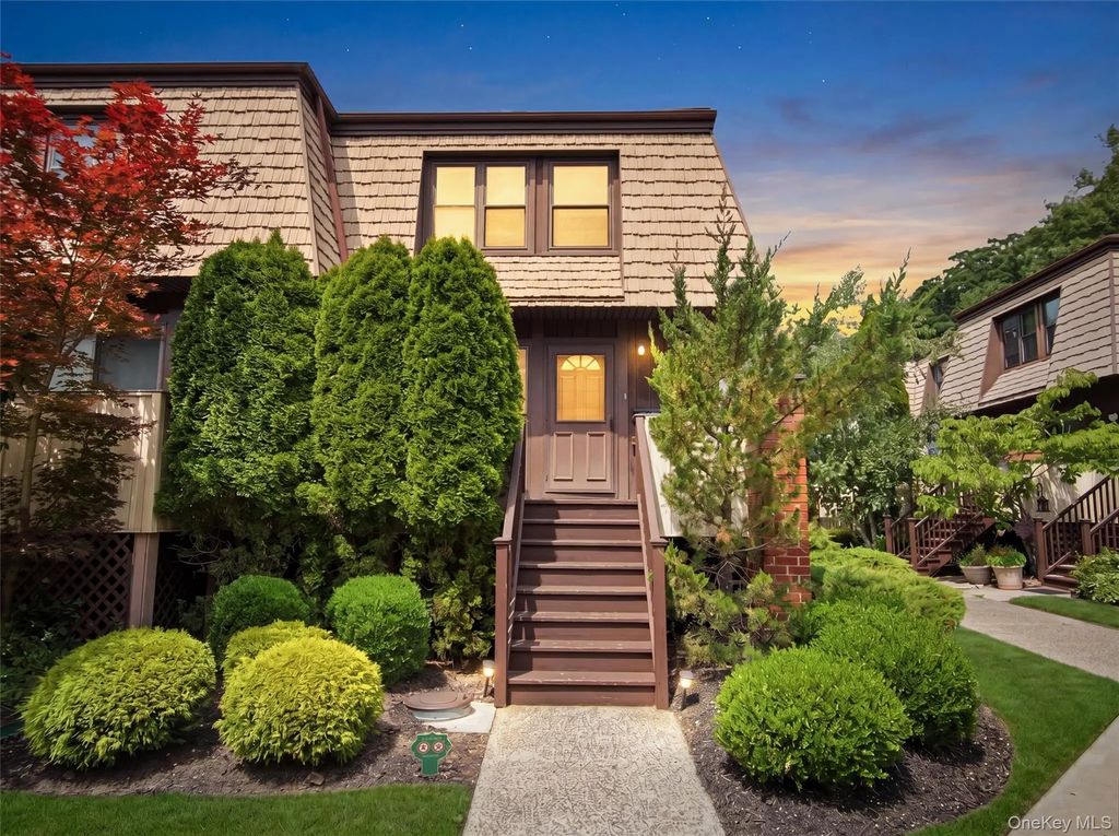 45 Heritage Drive # E, New City