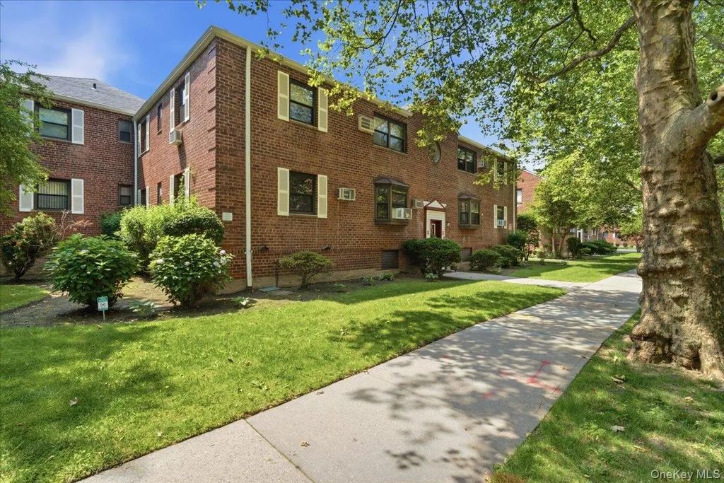 86-22 155th # 3l, Howard Beach