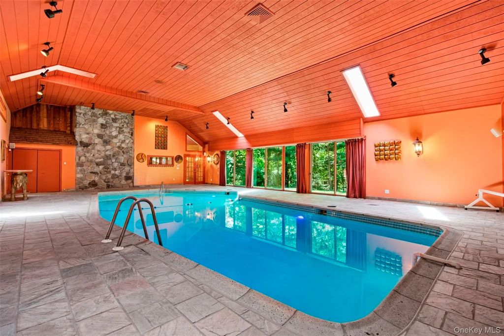 229 Clove Road, Call Listing Agent