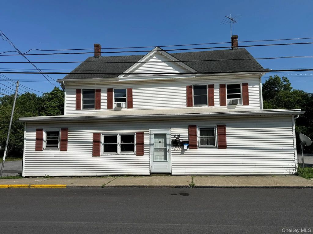 610 Tower Avenue, Maybrook