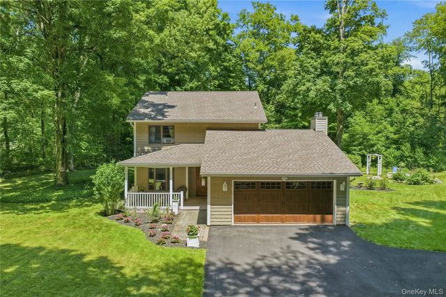 43 Nathan Hale Drive, Stormville
