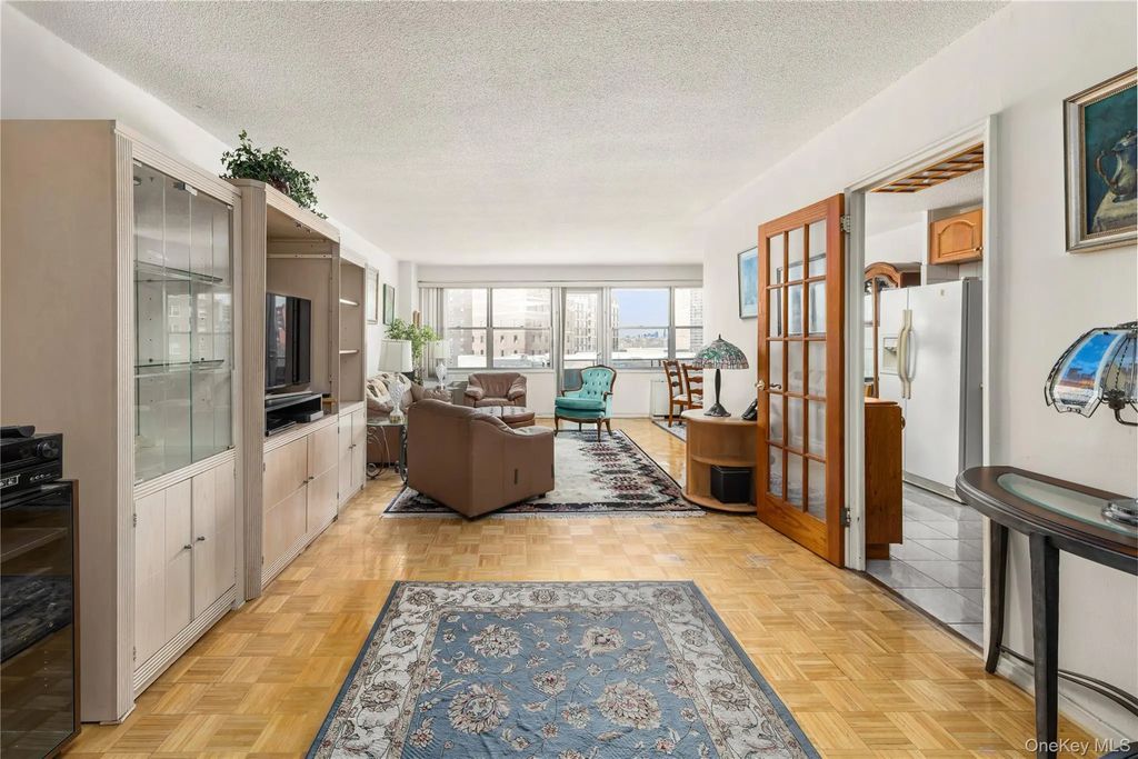 70-31 108th Street # 6e, Forest Hills