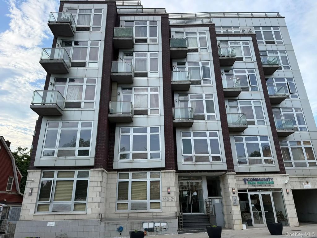 140-21 32nd Avenue # 5cn, Flushing