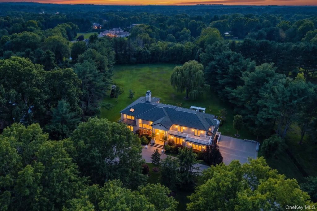 5 Farmwoods Lane, Upper Brookville