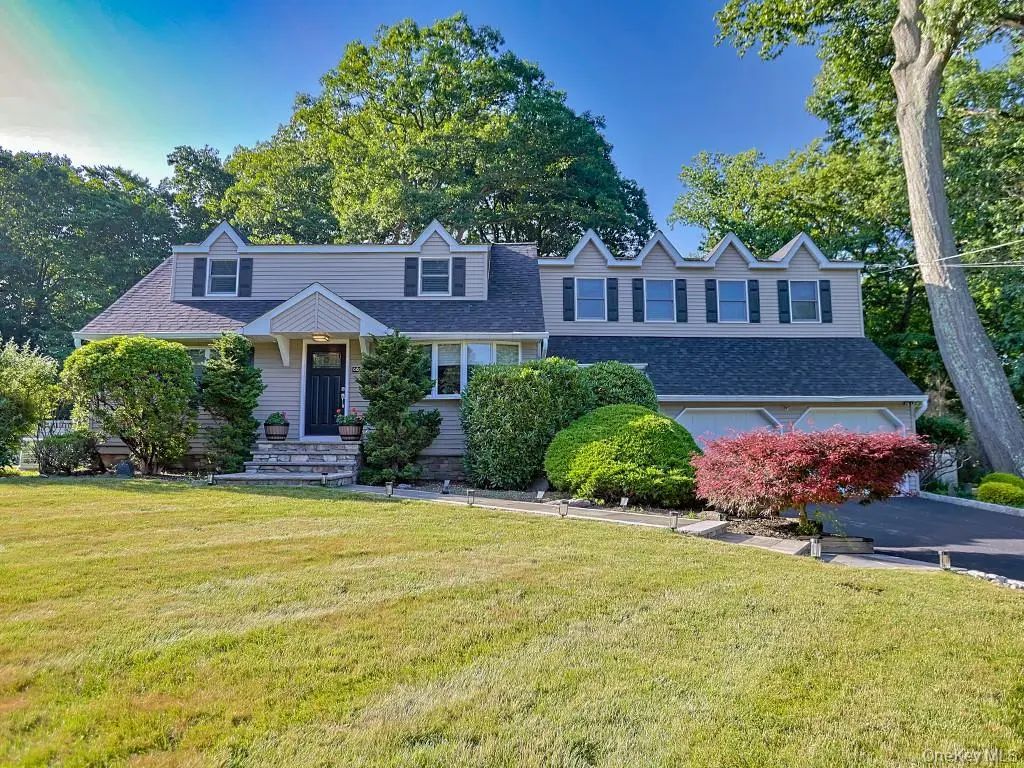 68 Van Buren Street, Pearl River