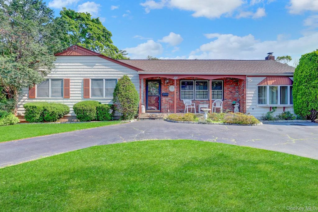 175 Franklin Street, Patchogue