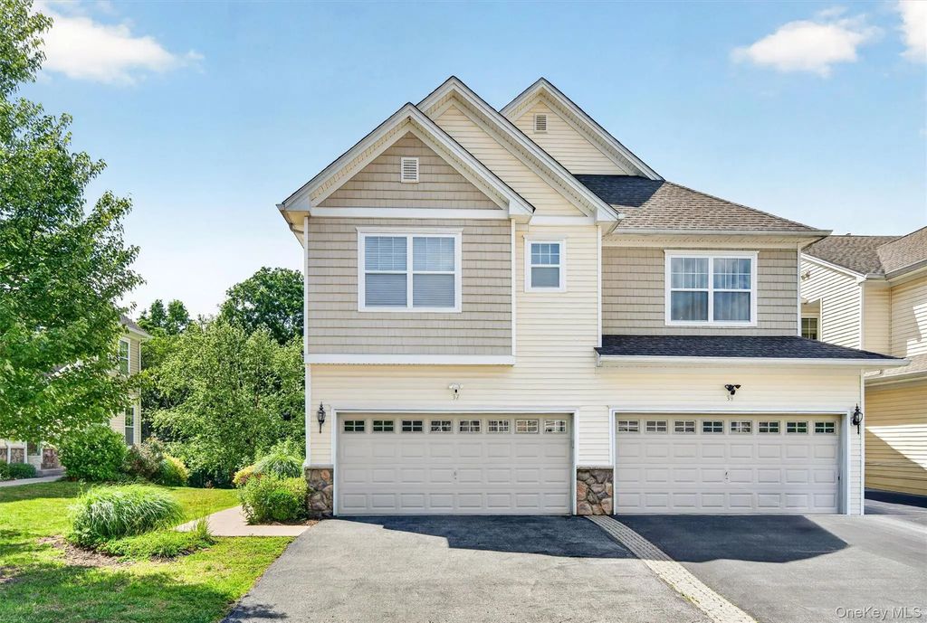 37 Meadow View Drive, Middletown