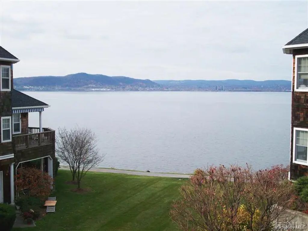 517 Half Moon Bay Drive, Croton-on-Hudson
