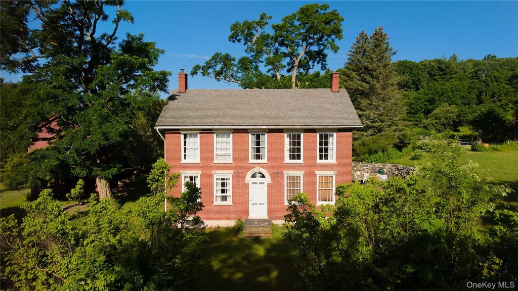 79 Cemetery Road, Chatham