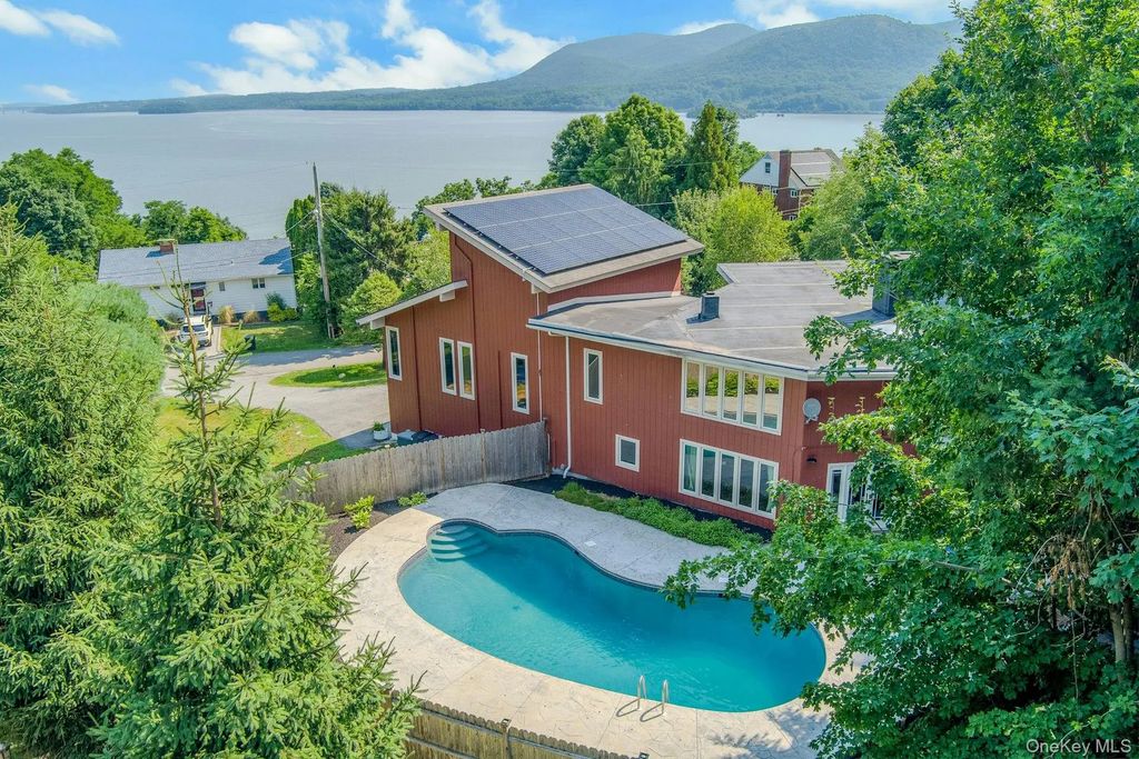 6 Grandview Avenue, Cornwall On Hudson