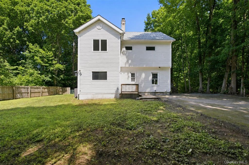 65 S State Road, Briarcliff Manor