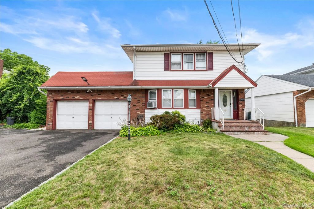 174 S Long Beach Road, Rockville Centre