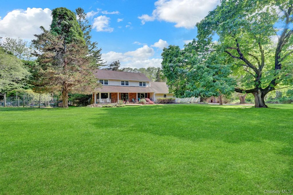 15 Stillwater Road, Saint James