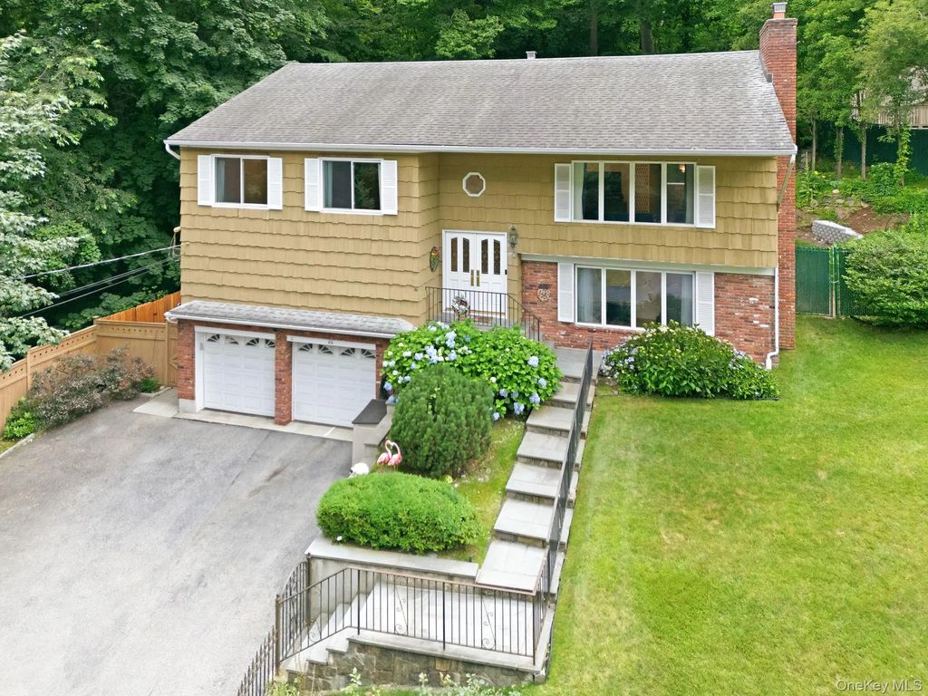 80 Hickory Hill Drive, Dobbs Ferry