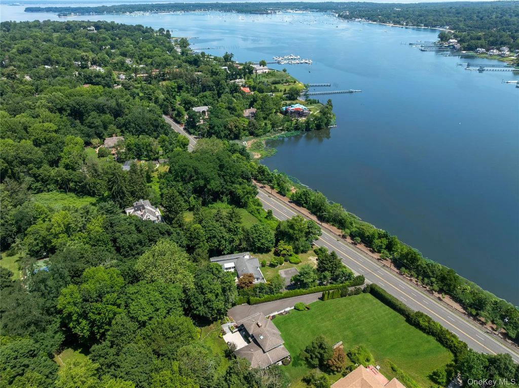 353 E Shore Road, Great Neck