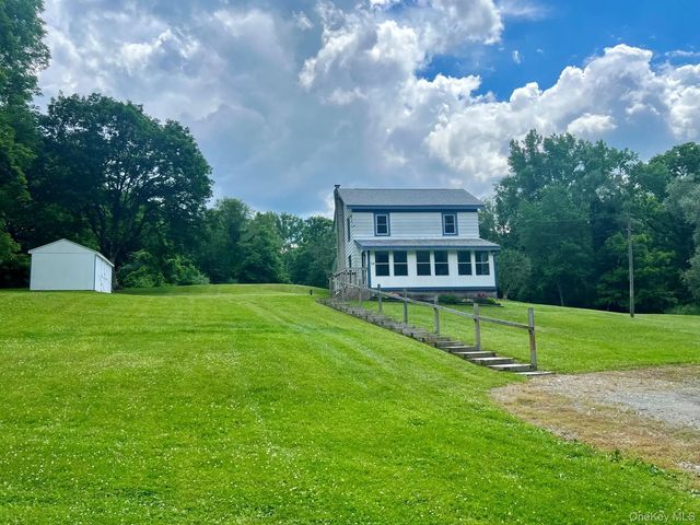 24 Rail Trail Way, Amenia