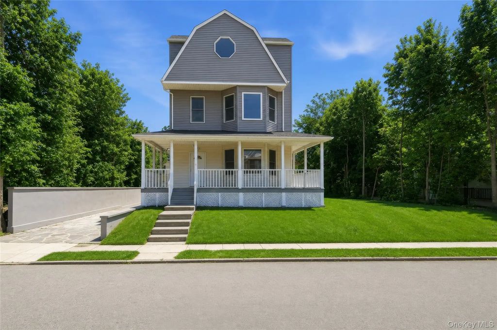 40 Amackassin Terrace, Yonkers