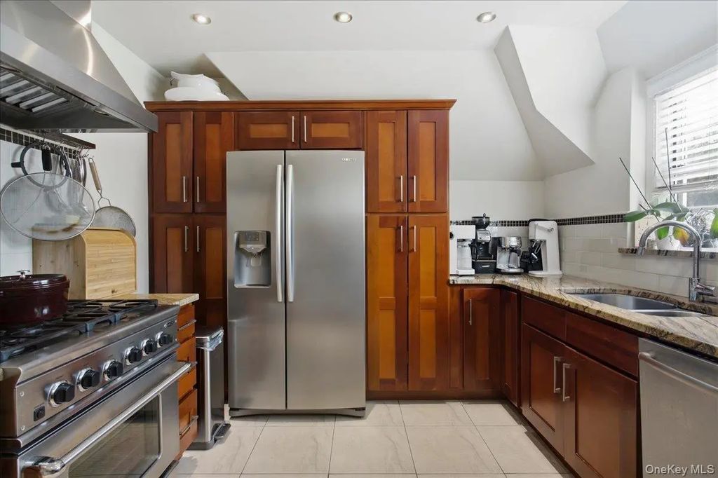 13 Campus Place # Sl, Scarsdale