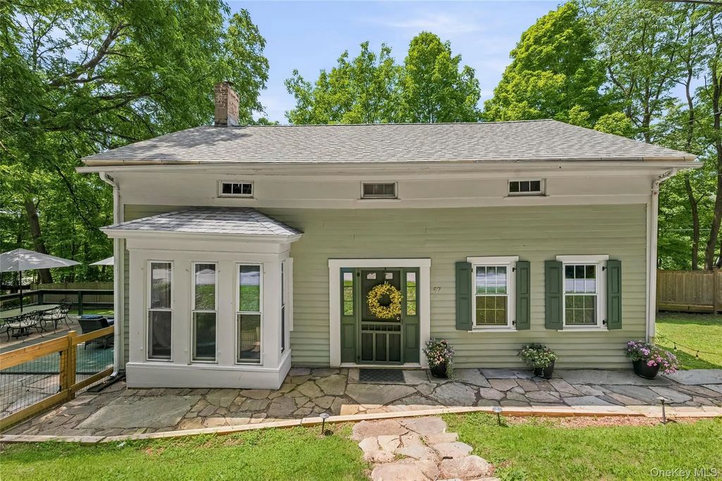 57 Parsonage Road, Cochecton
