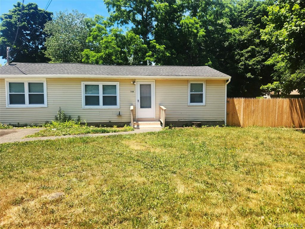 548 Taylor Avenue, East Patchogue