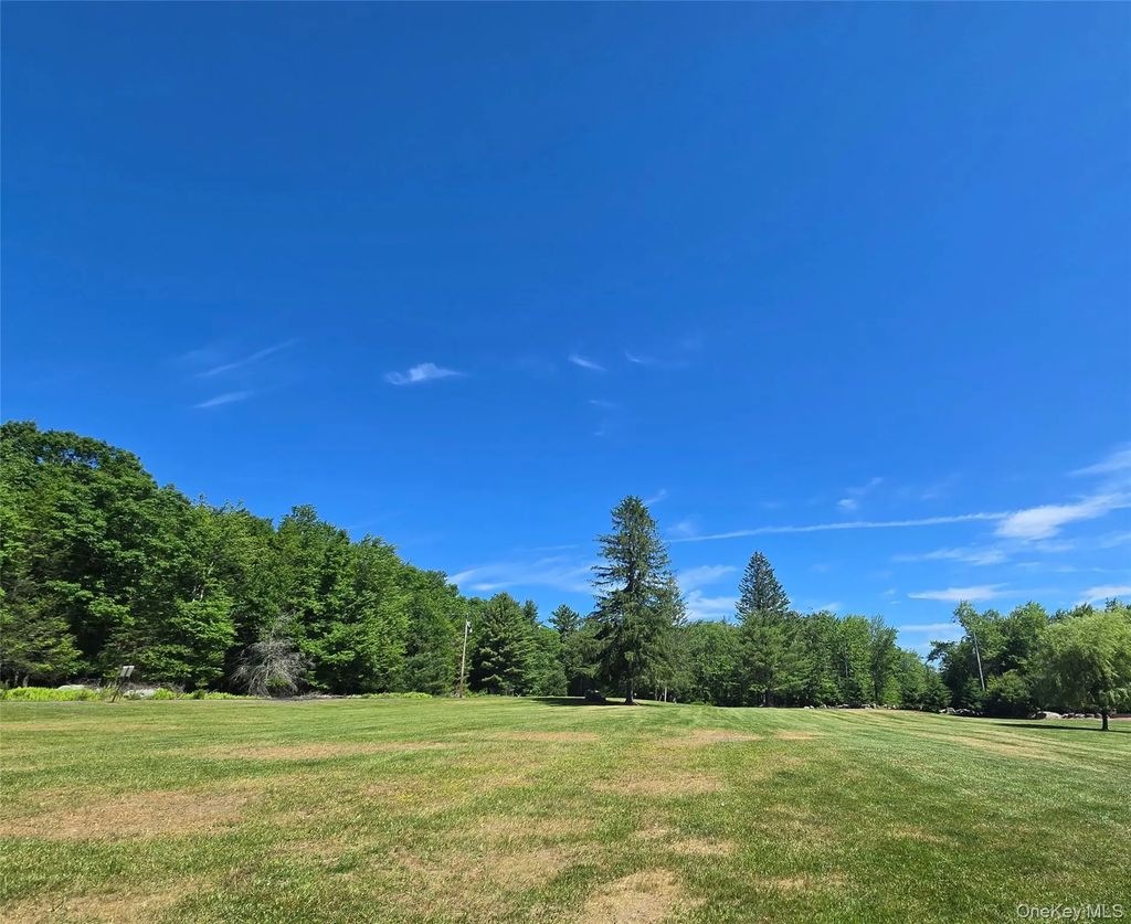 2 Avery Road, South Fallsburg