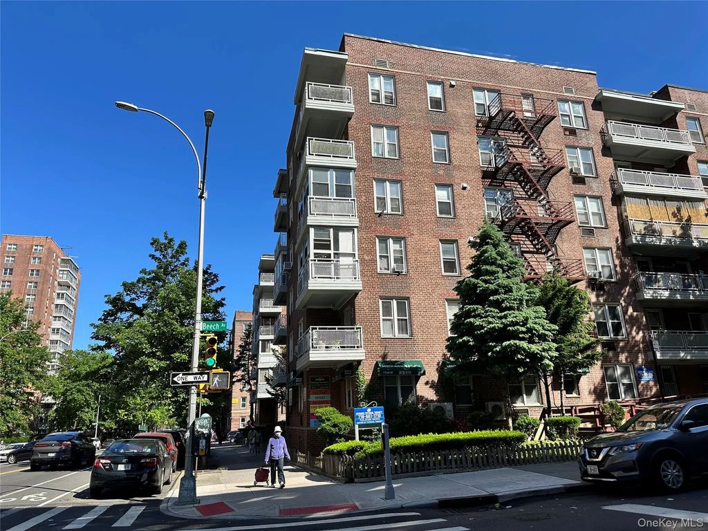 43-43 Kissena Boulevard # 509, Flushing